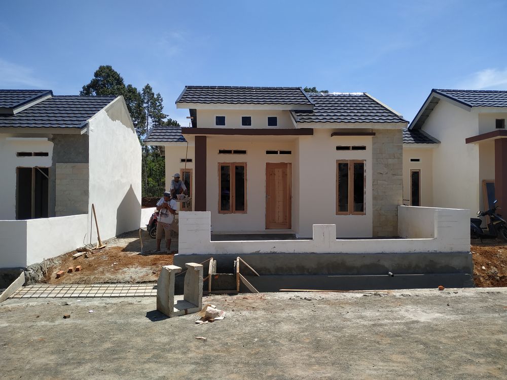 foto contoh rumah perumahan LAKSITA RESIDENCE