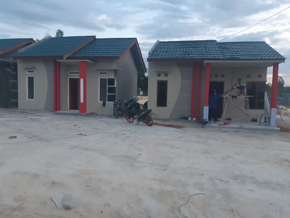 foto contoh rumah perumahan Perumahan Citra Semesta
