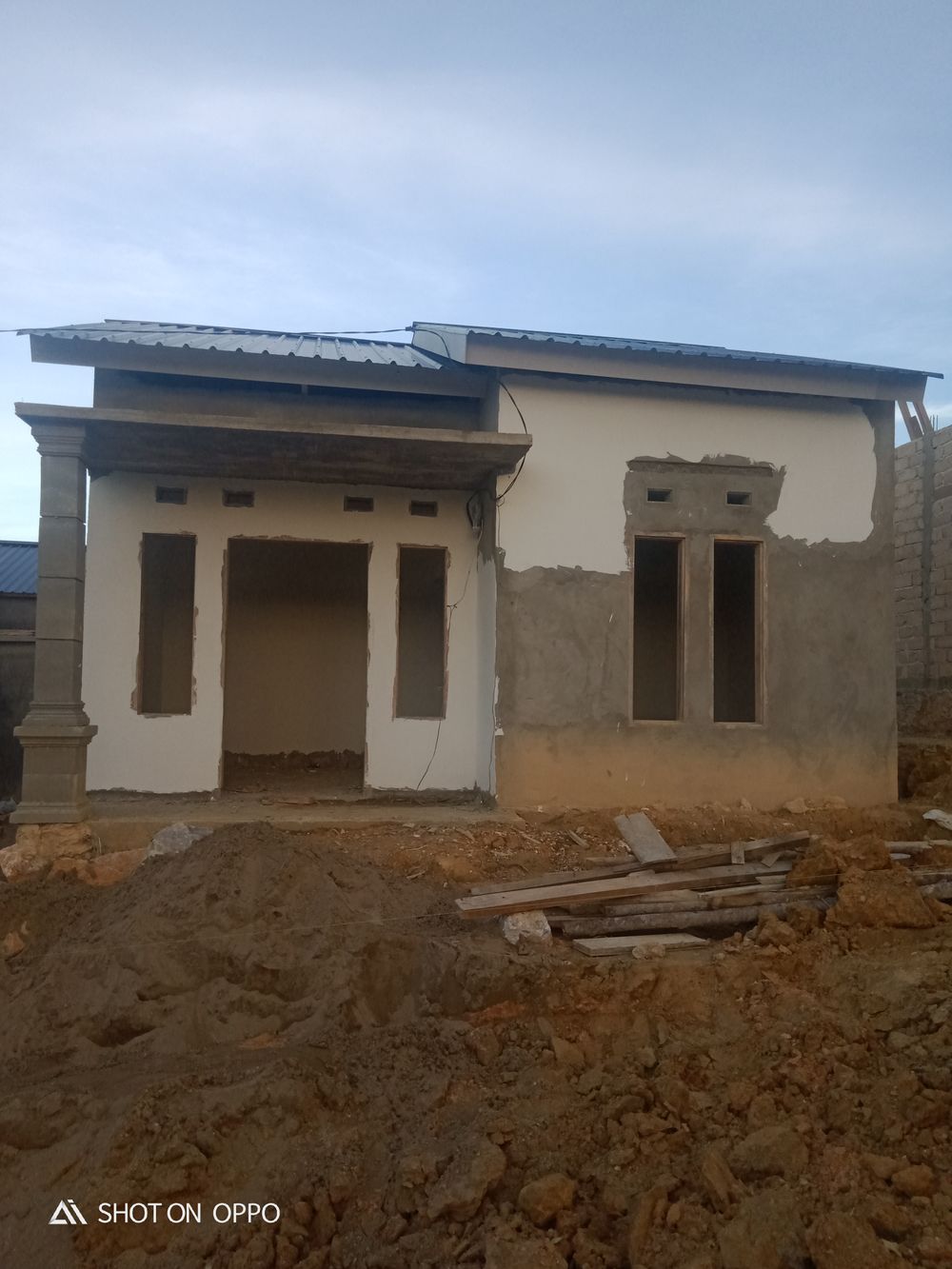 foto contoh rumah perumahan BUMI ARUM IV