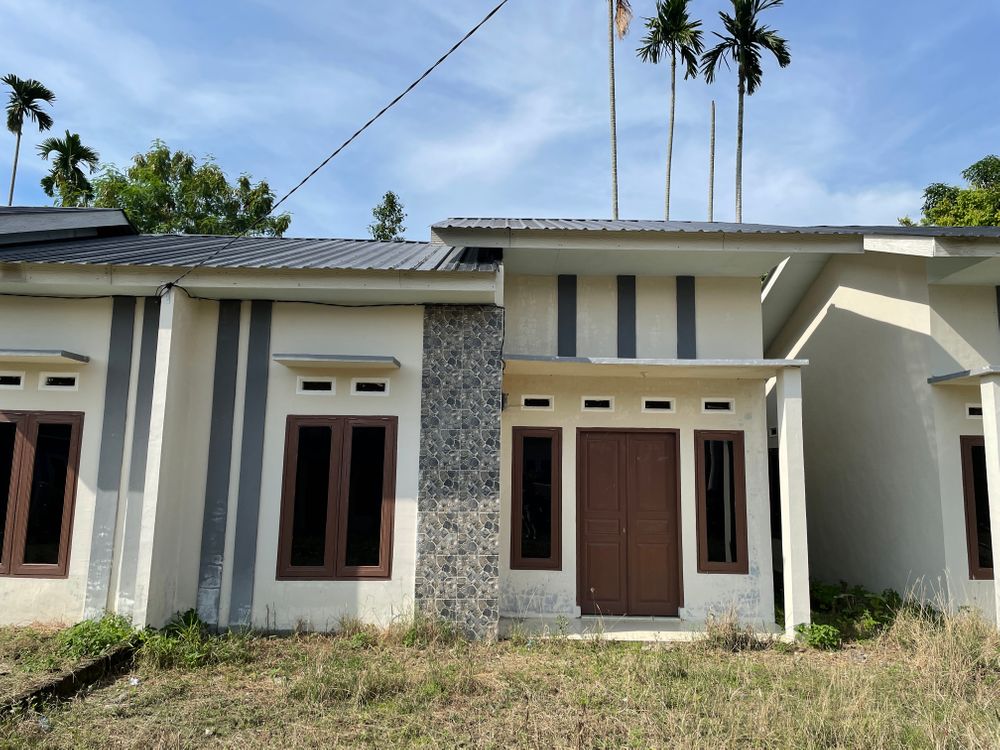 foto contoh rumah perumahan EDYLIA