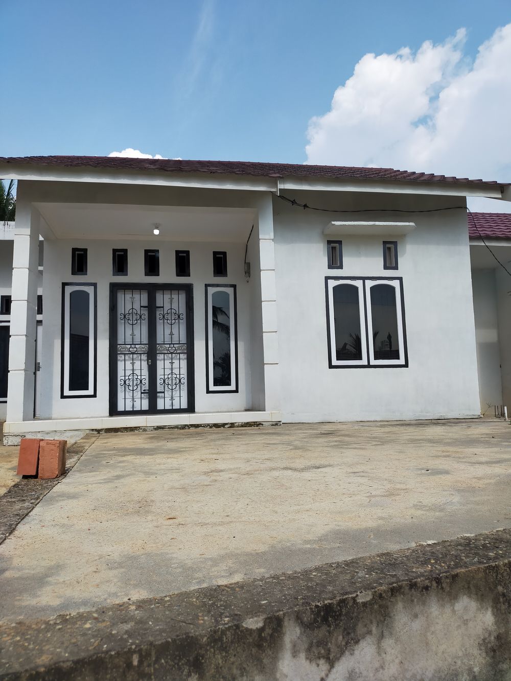 foto contoh rumah perumahan Geico Tijar Asri