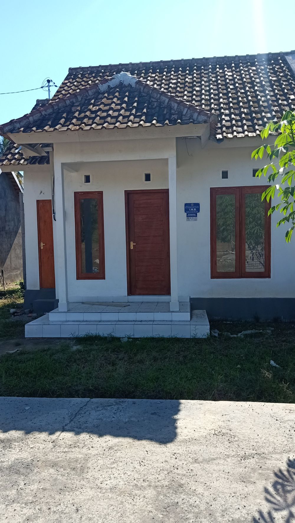 foto contoh rumah perumahan PERUMAHAN TEMBOK JAGAT LESTARI II