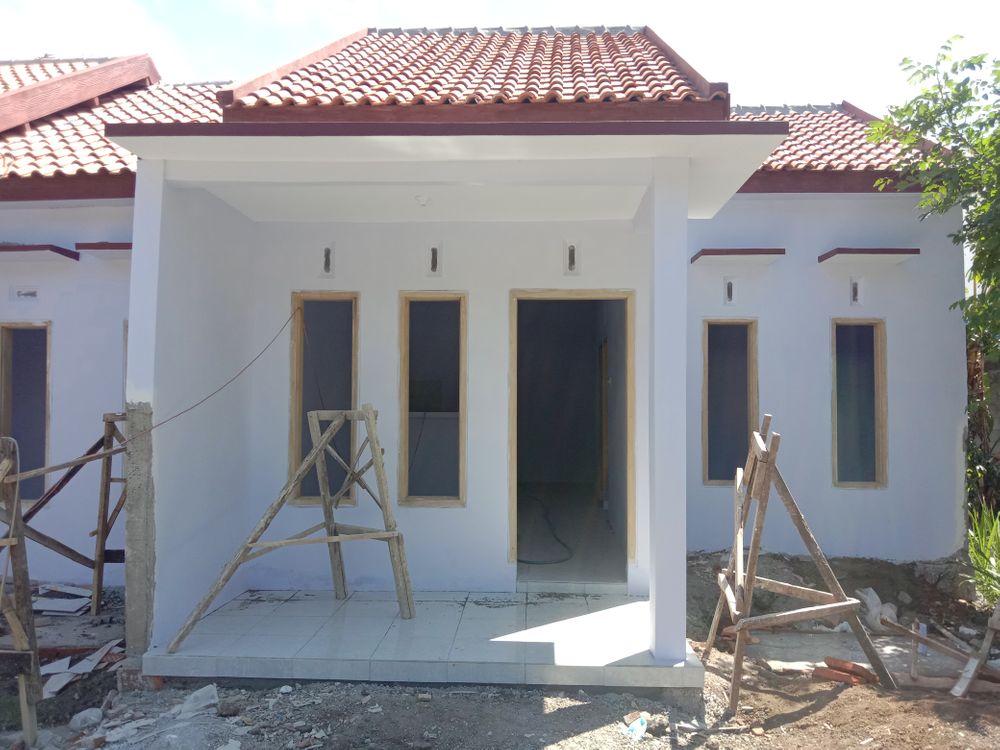 foto contoh rumah perumahan BESTARI REGENCY