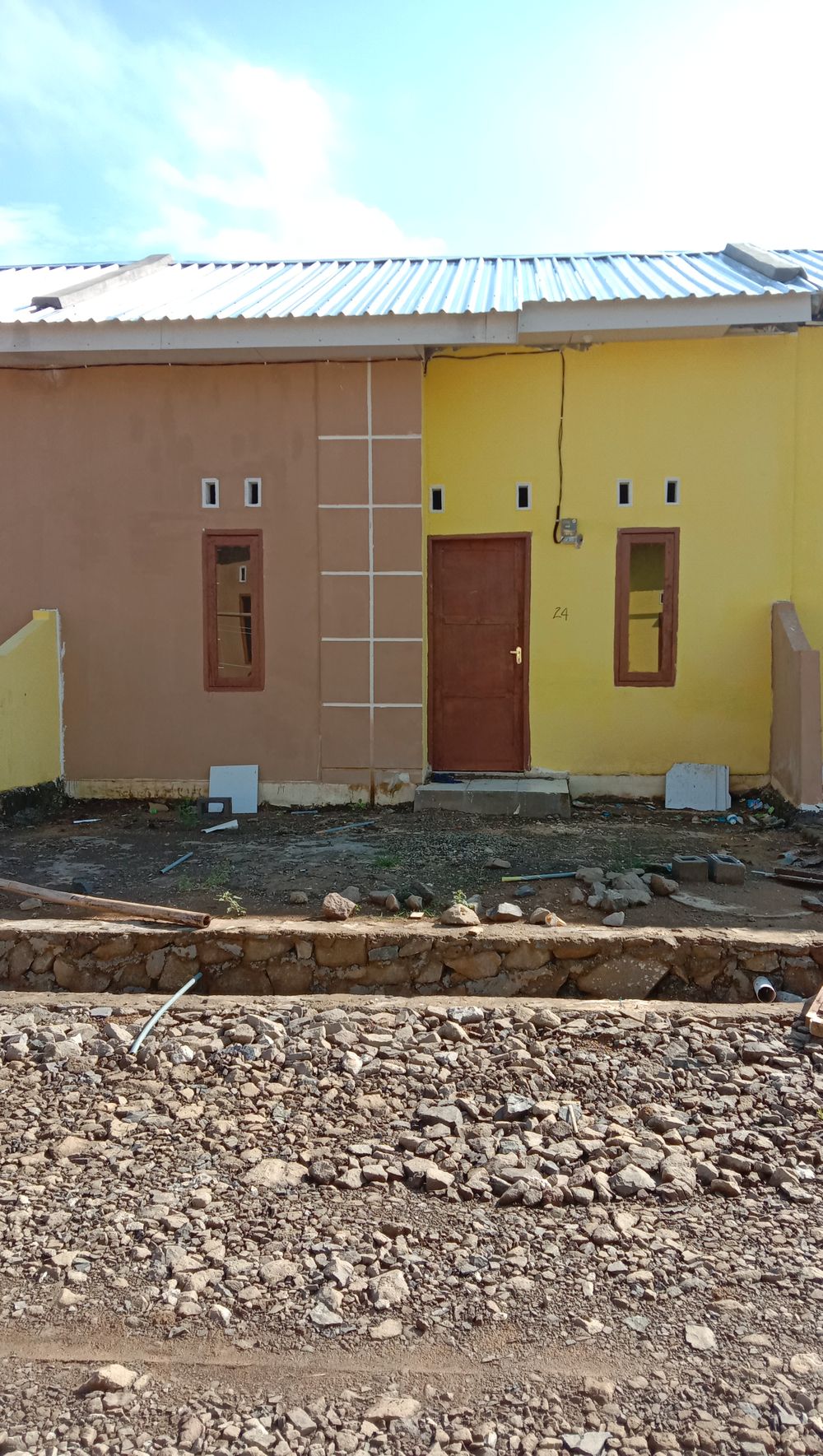 foto contoh rumah perumahan HUNIAN HS SERIKAYA 1