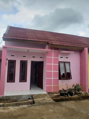 foto contoh rumah perumahan PERUM GRIYA ALIZA