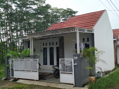 foto contoh rumah perumahan Bukit Alamanda
