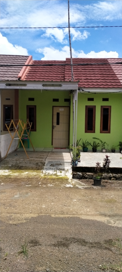 foto contoh rumah perumahan KOTABARU KALIGAWE