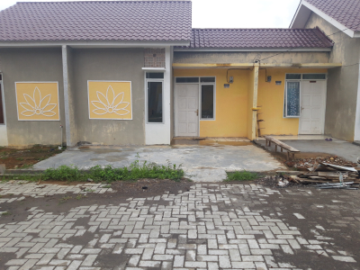 foto contoh rumah perumahan Cluster  Taman Deli  Kencana