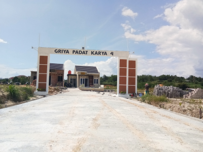 foto gerbang perumahan Griya Padat Karya 4