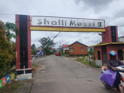 foto gerbang perumahan SHALLI MESSI 4