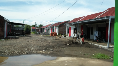 foto gerbang perumahan BUMI CARUBAN ASRI