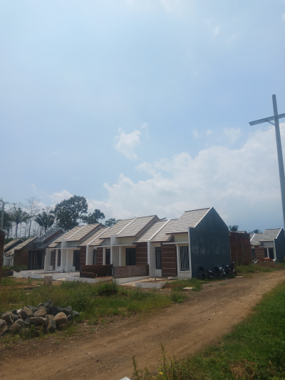 foto gerbang perumahan Griya Garuda Regency