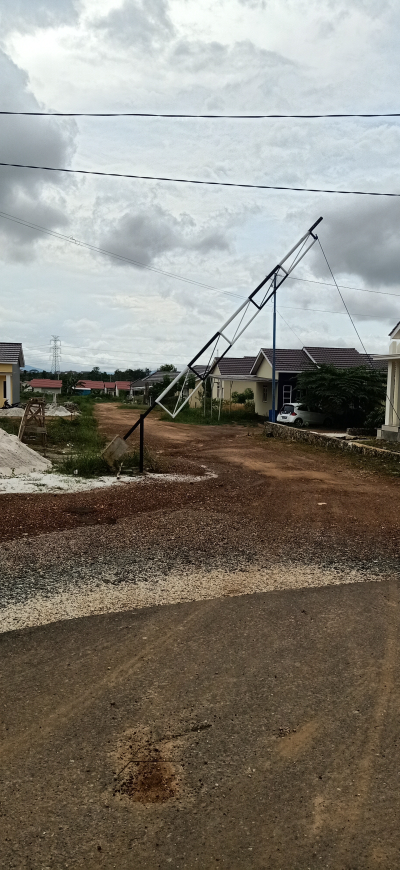 foto gerbang perumahan Agis Residence 