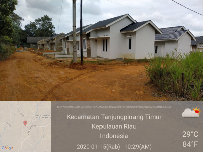 foto gerbang perumahan puri amanah residence