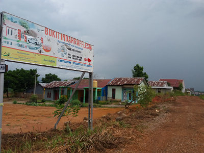 foto gerbang perumahan BUKIT INDAH RAFLESIA