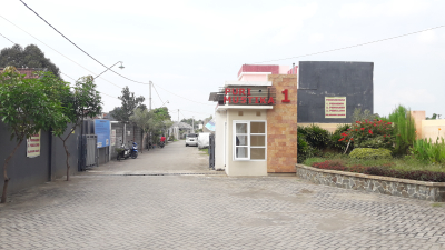 foto gerbang perumahan PURI MUSTIKA 1