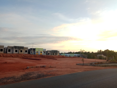 foto gerbang perumahan OEBAN VILLAGE