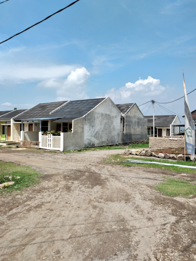 foto gerbang perumahan Griya Paramarta