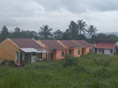 foto gerbang perumahan LESTARI PERMAI