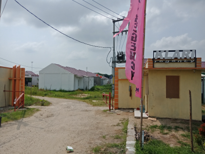 foto gerbang perumahan KLARI REGENCY