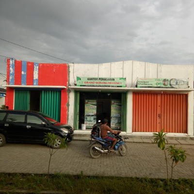 foto gerbang perumahan Grand Serang Regency
