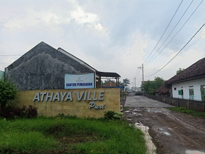 foto gerbang perumahan ATHAYA VILLE