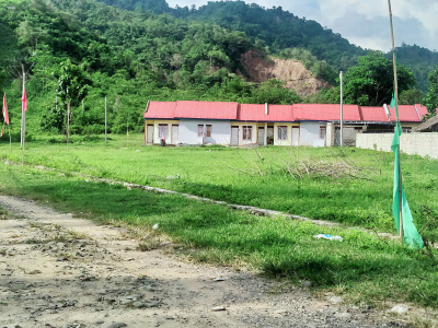 foto gerbang perumahan Puri Bukit Indah