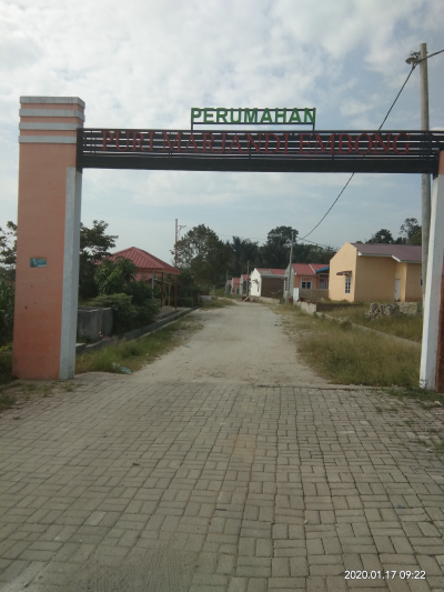 foto gerbang perumahan PURI MARJANDI EMBONG