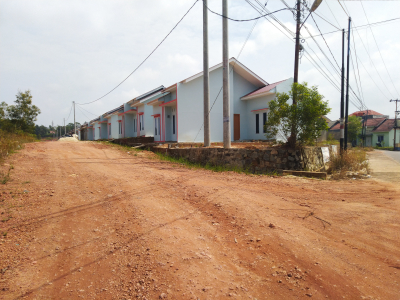 foto gerbang perumahan BUKIT INDAH LESTARI 4