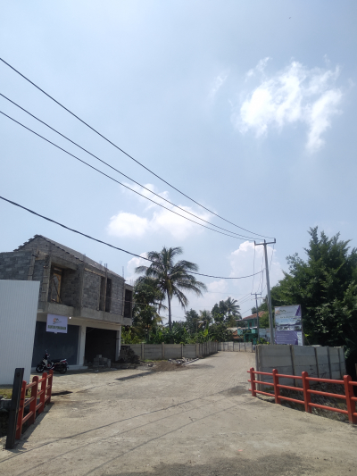 foto gerbang perumahan CIGALUMPIT REGENCY
