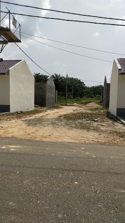 foto gerbang perumahan Mega Residence