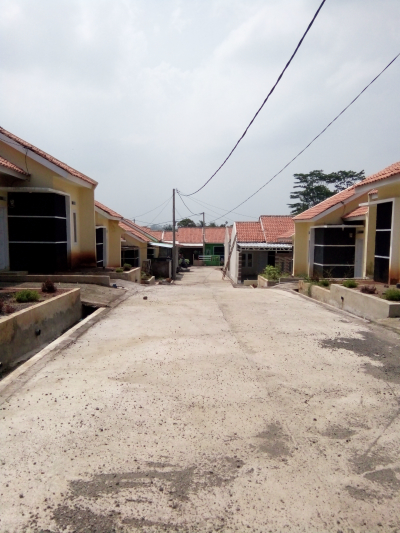 foto gerbang perumahan GRAHA NANGGALA MEKAR