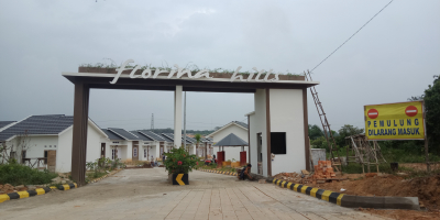 foto gerbang perumahan FLORINA HILLS