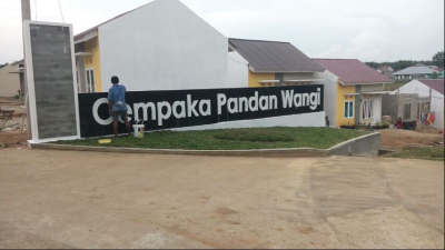 foto gerbang perumahan Cempaka Pandan Wangi Residence