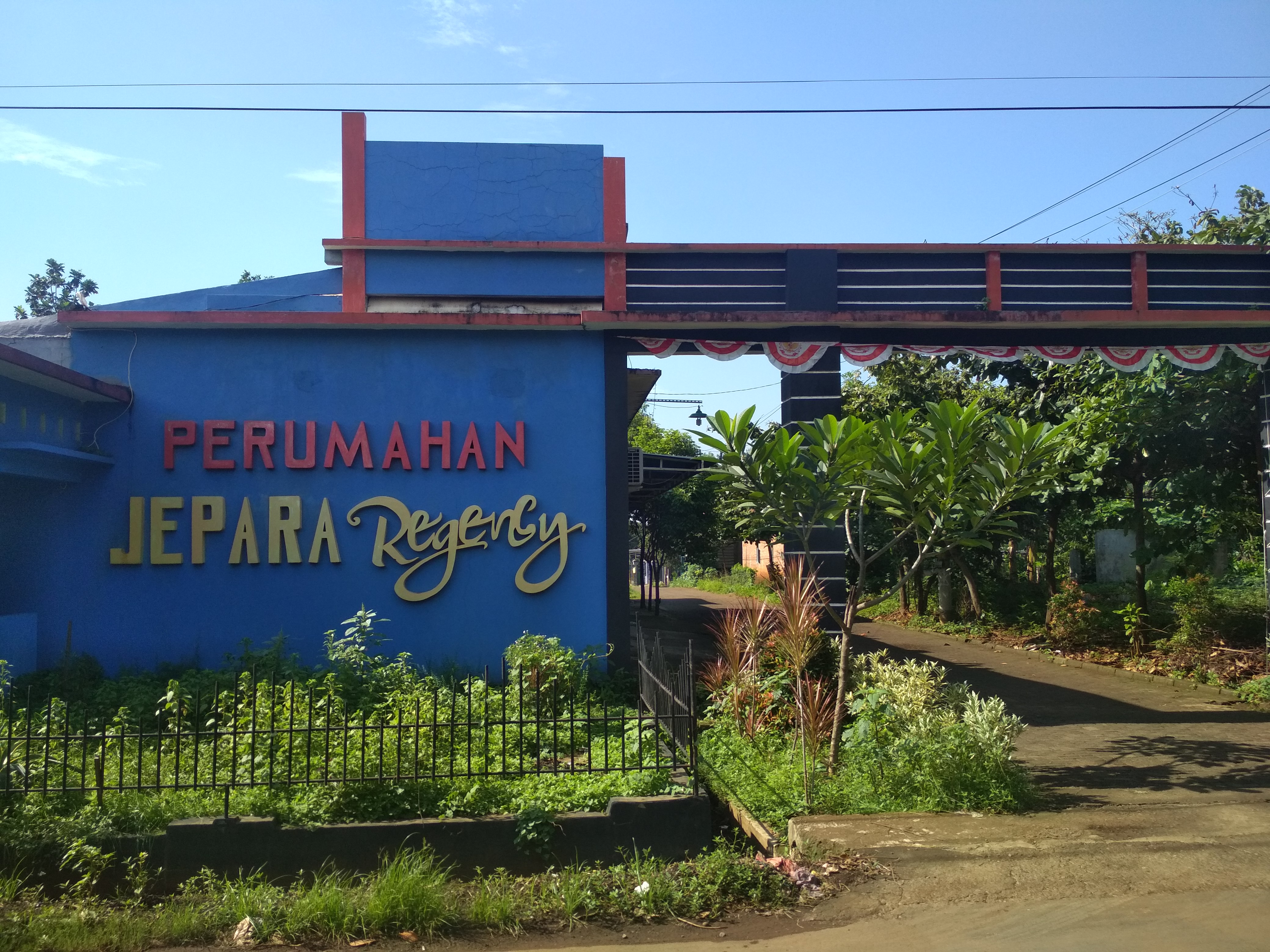 foto gerbang perumahan Jepara Regency