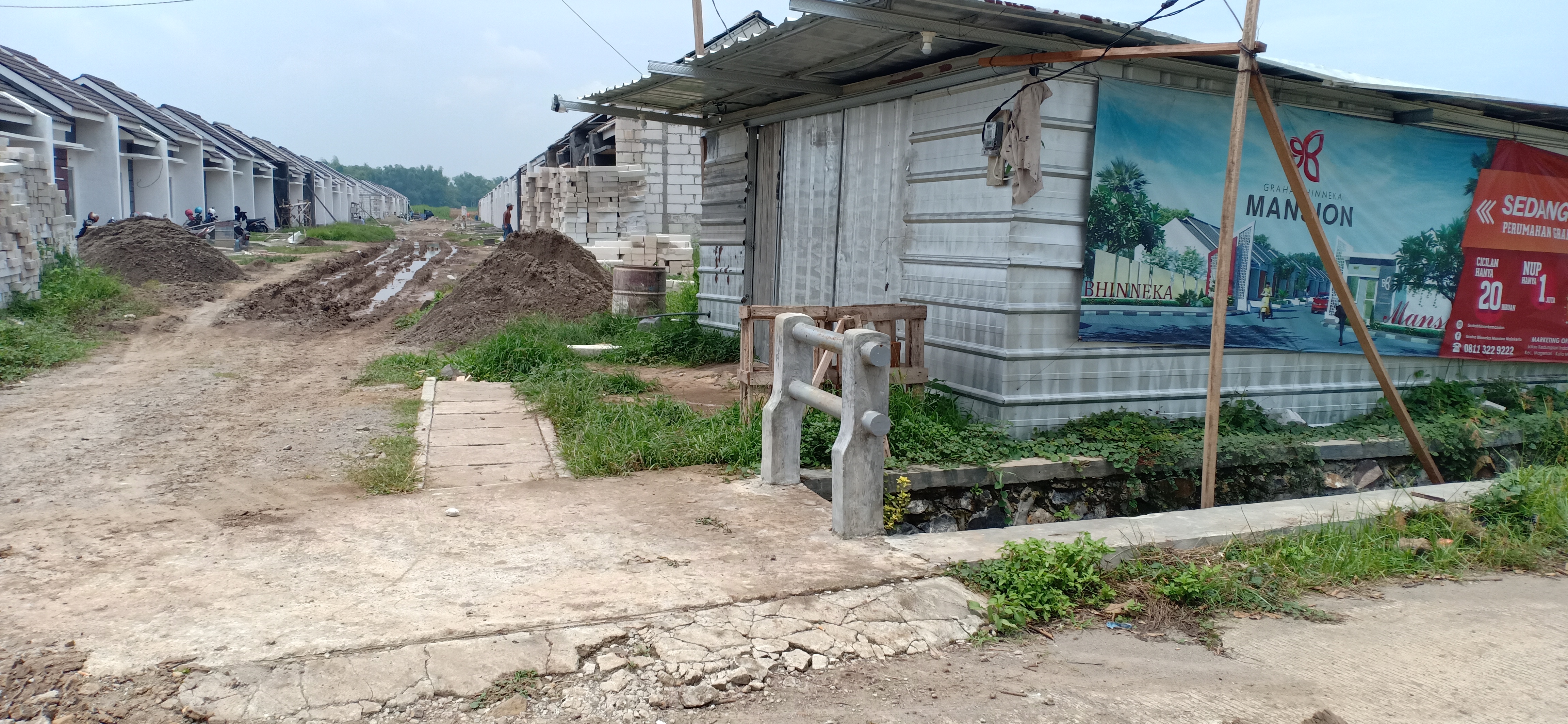 foto gerbang perumahan Graha Bhinneka Mansion