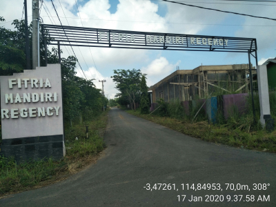 foto gerbang perumahan Fitria Mandiri Regency