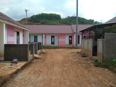 foto gerbang perumahan GRIYA SAWANGAN ASRI 2