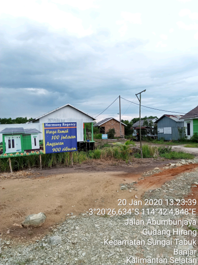 foto gerbang perumahan Harmony Regency