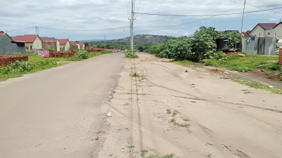 foto gerbang perumahan baiti jannati sumbawa