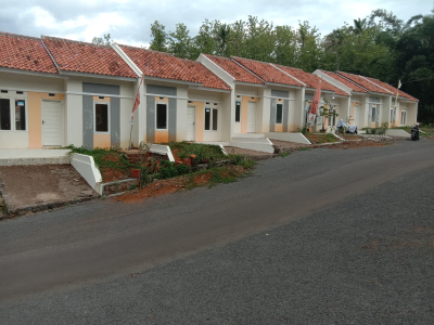 foto gerbang perumahan BABAKAN KURMA VILLAGE