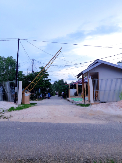 foto gerbang perumahan Puri Maharani