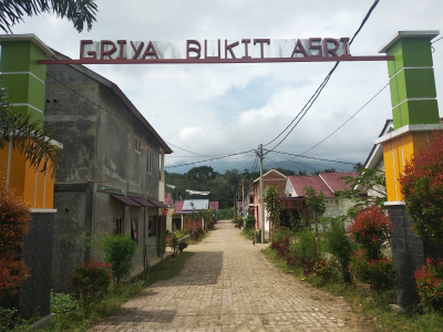 foto gerbang perumahan Perumahan Griya Bukit Asri