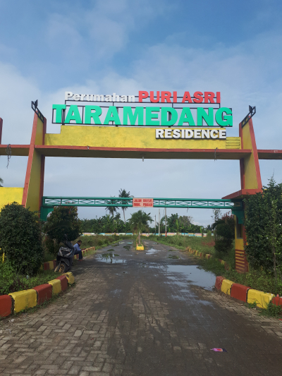 foto gerbang perumahan PURI ASRI TARAMEDANG RESIDENCE TAHAP V
