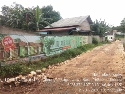 foto gerbang perumahan Natureland Kiano
