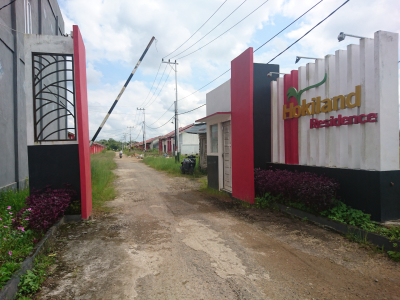 foto gerbang perumahan HOKILAND RESIDENCE