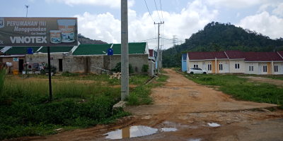 foto gerbang perumahan Puri indah