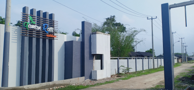 foto gerbang perumahan Taman Ratu Residence