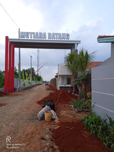 foto gerbang perumahan Mutiara Batang