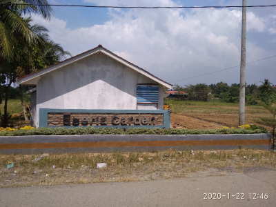 foto gerbang perumahan ESERIA GARDEN